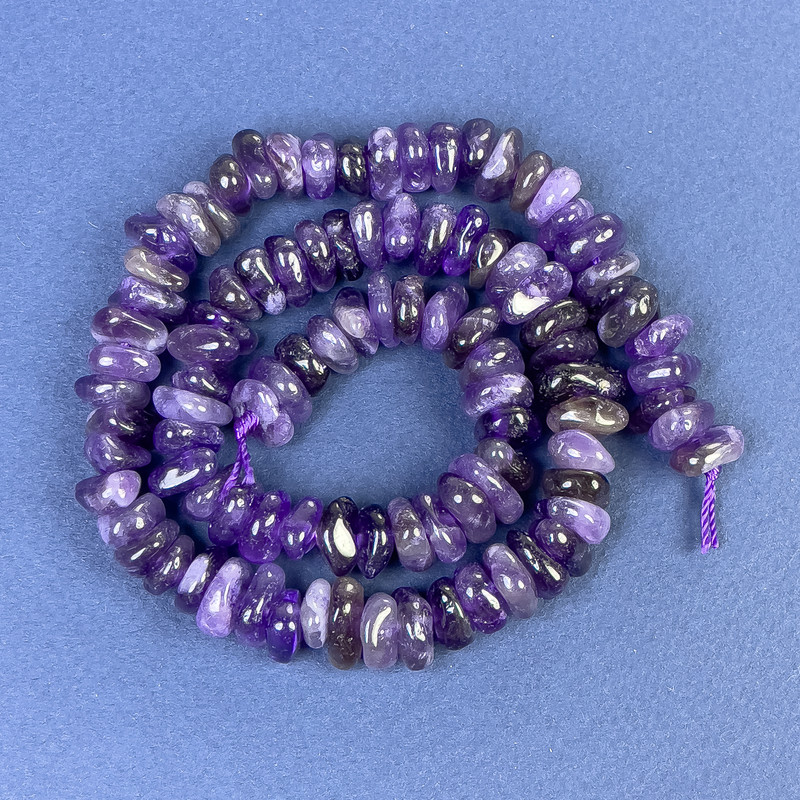 Amethyst-Chips-Perlen, 10×4 mm, auf Schnur, Länge ca. 40 cm