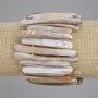 Armband aus Perlmutt-Stäbchen, Durchmesser 37–53×5–7 mm, Länge ca. 18 cm, elastisch