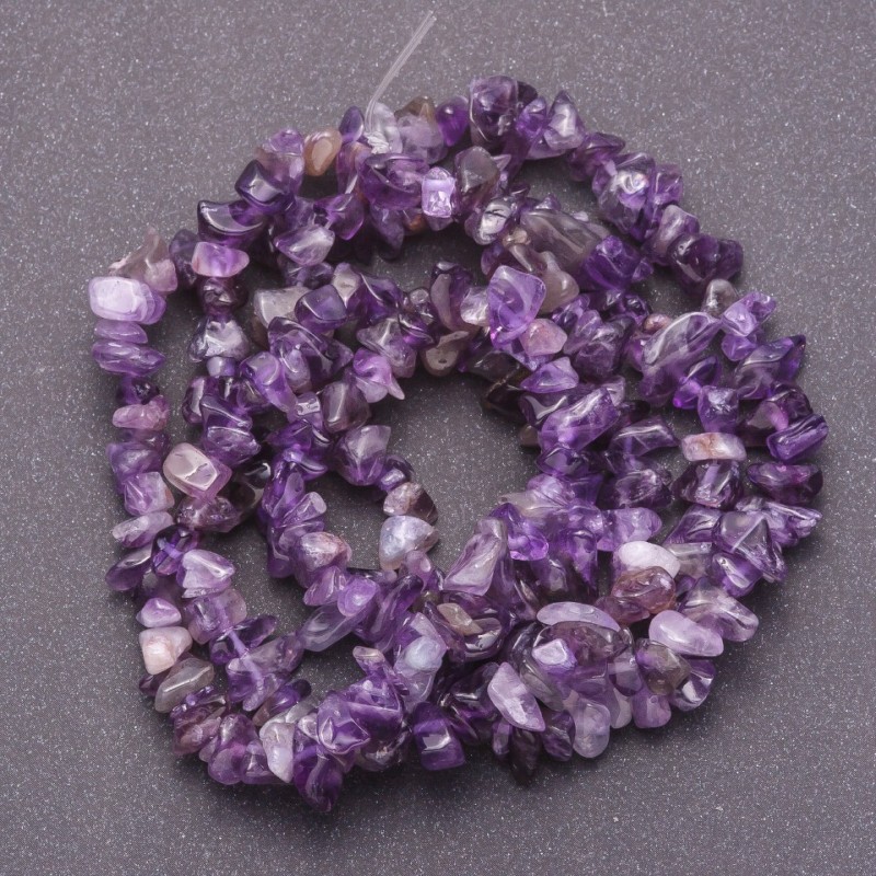 Amethyst-Naturstein-Chips auf Schnur, Durchmesser 7×3 mm (+-), Länge ca. 80 cm+