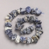 Unbearbeitete Sodalit-Nuggets auf Schnur, facettiert, Größe ca. 10 x 18 mm, Länge ca. 42 cm