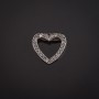 Herz-Brosche aus silberfarbenem Metall und Strasssteinen, 20×18 mm (+)